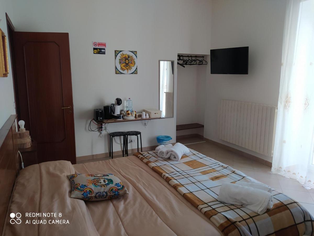 Bed & Breakfast Acquaviva Di Vullo Vincenzo Acquaviva Platani Eksteriør bilde