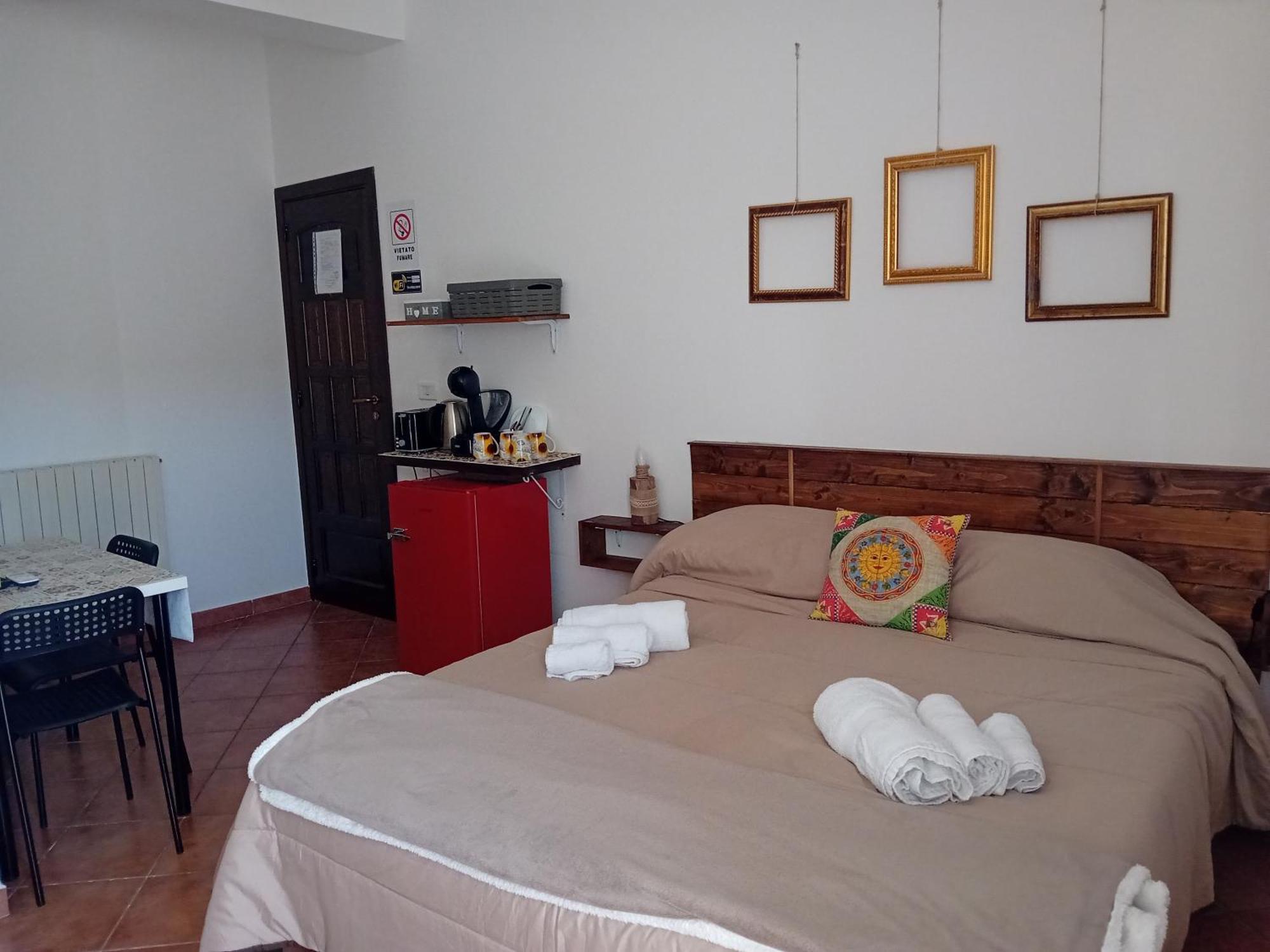 Bed & Breakfast Acquaviva Di Vullo Vincenzo Acquaviva Platani Rom bilde